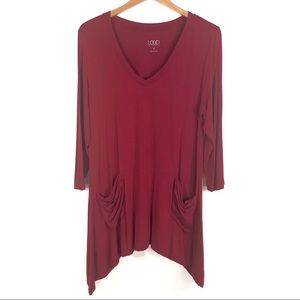 LOGO By Lori Goldstein V-Neck Tee Top Size Medium